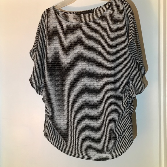 Outback Red Tops - 3 for $15 • The Limited flutter sleeve top